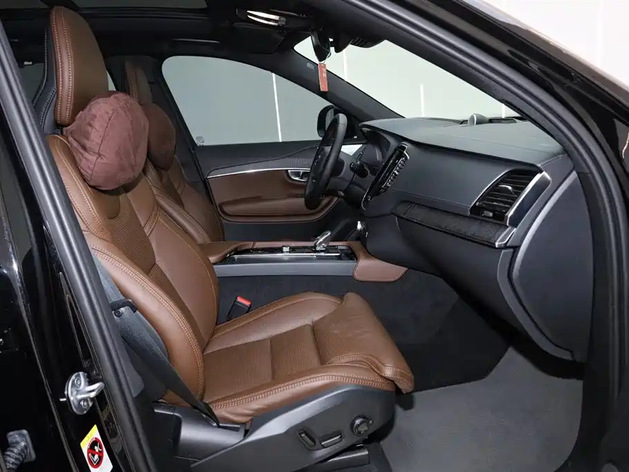 VOLVO XC90 PLUG IN HYBRID