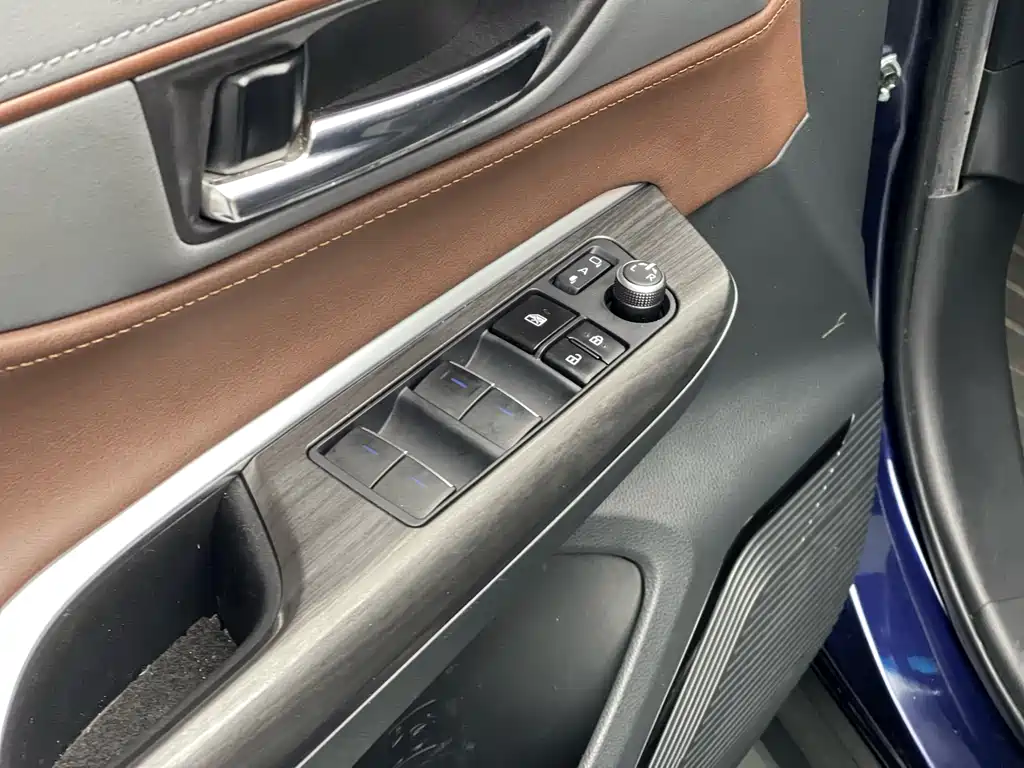 TOYOTA LING FANG HARRIER