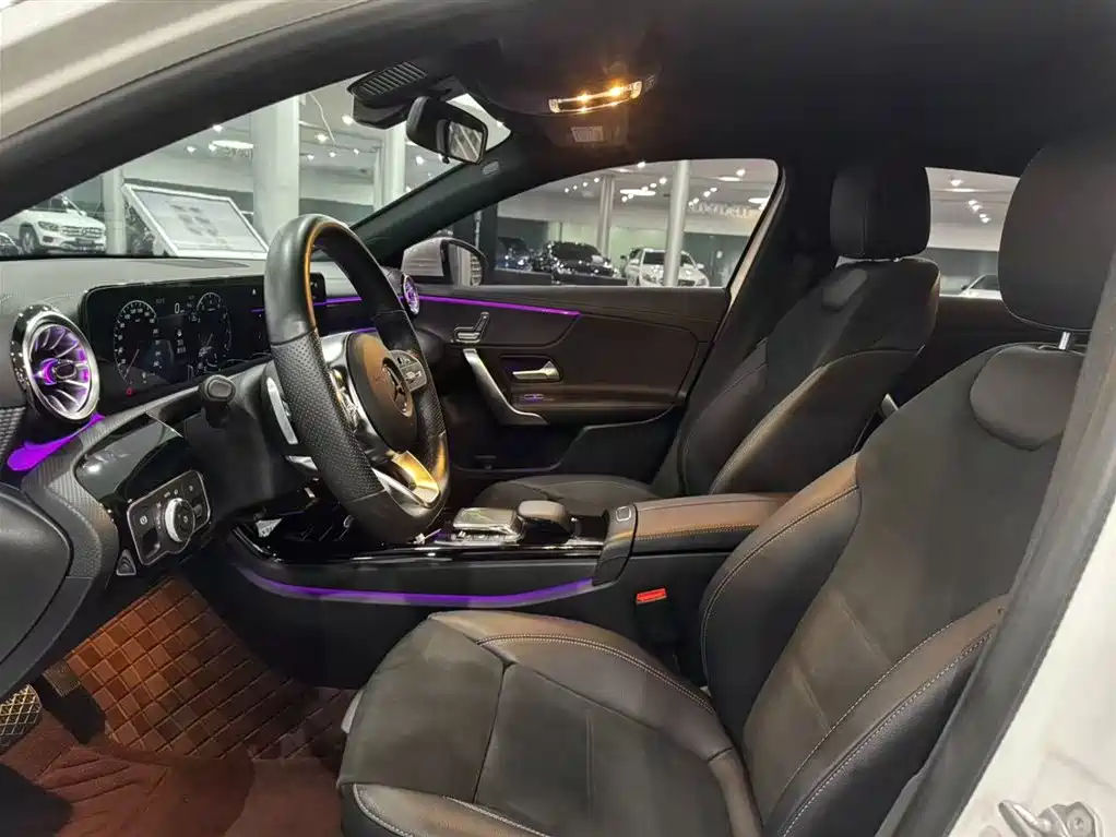 Mercedes-Benz A-Class — миниатюра 10