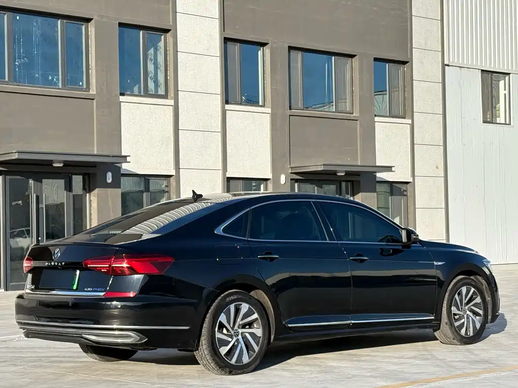 VOLKSWAGEN PASSAT NEW ENERGY