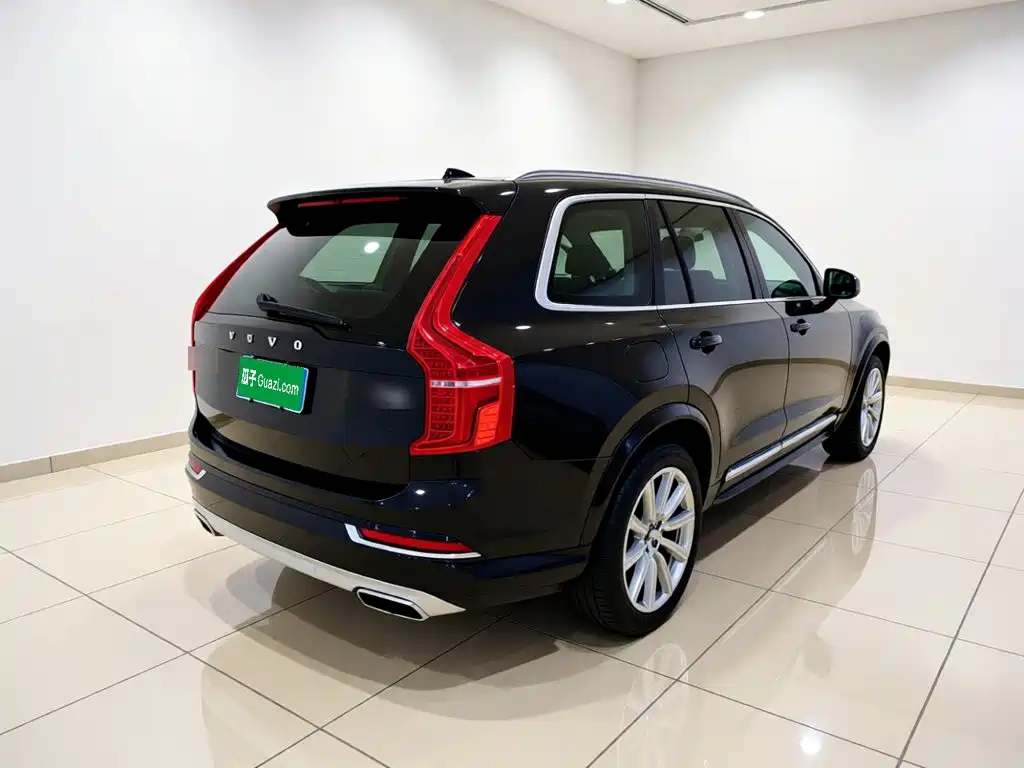 Volvo XC90 — миниатюра 6