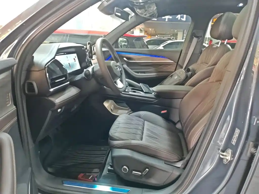 Geely Xingyue L — миниатюра 15