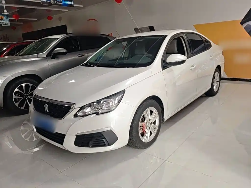 Peugeot 308 — миниатюра 2