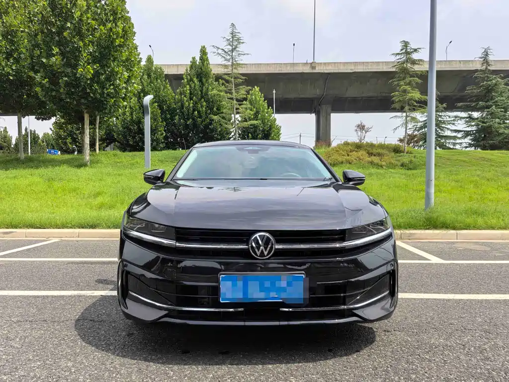 Volkswagen Magotan — миниатюра 2
