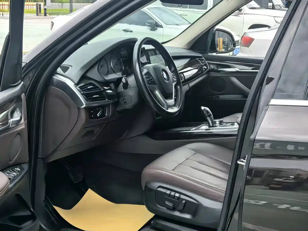BMW X5 (Import) — миниатюра 4