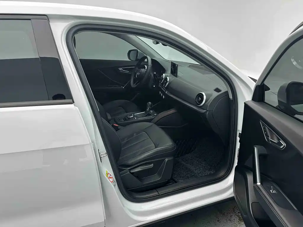 Audi Q2L — миниатюра 7