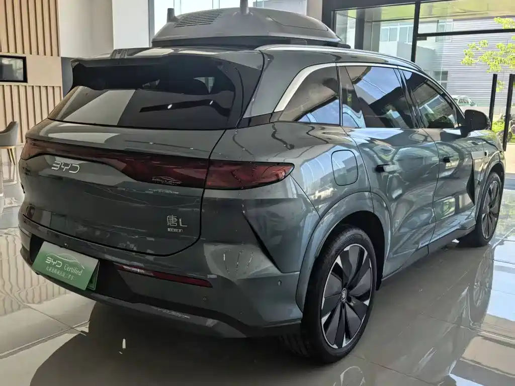 BYD Tang L L 2025 DM 175KM