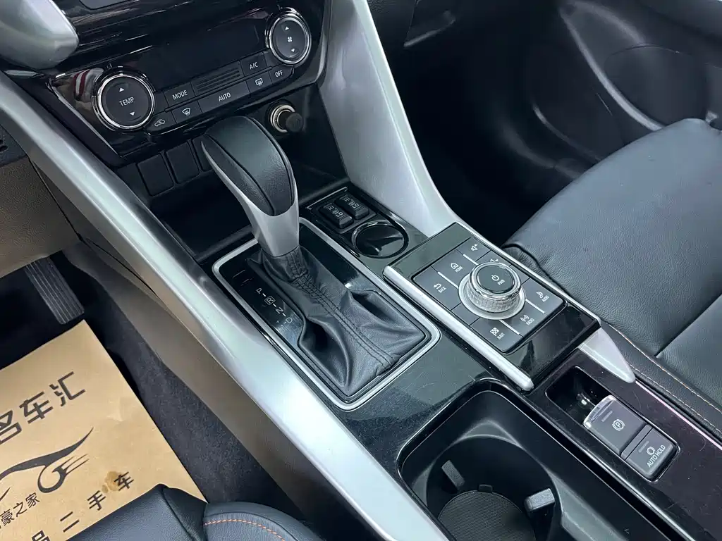 Mitsubishi Eclipse Cross — миниатюра 14