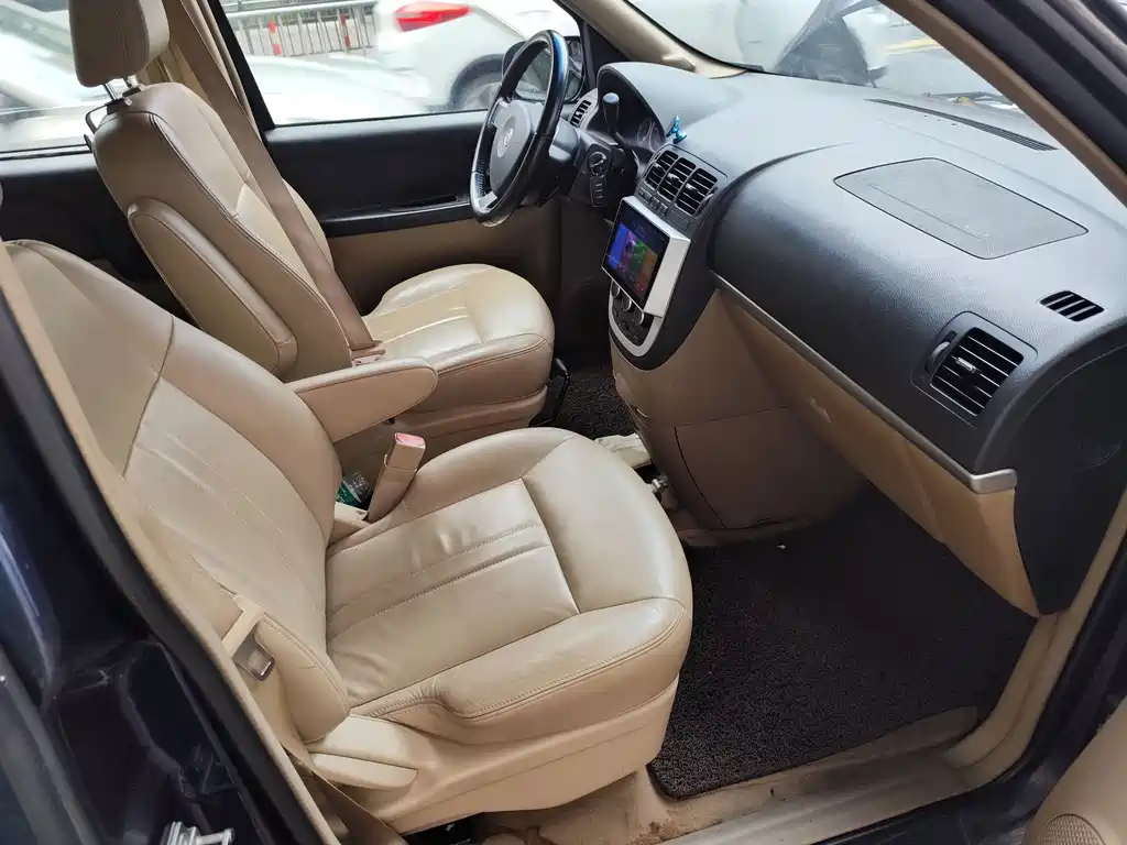 Buick GL8 — миниатюра 4