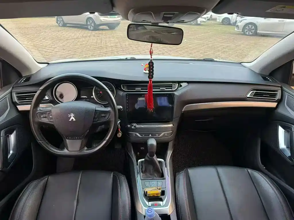 Peugeot 408 — миниатюра 5