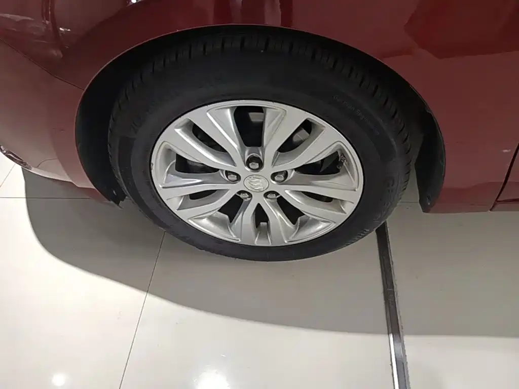 Buick Excelle — миниатюра 23