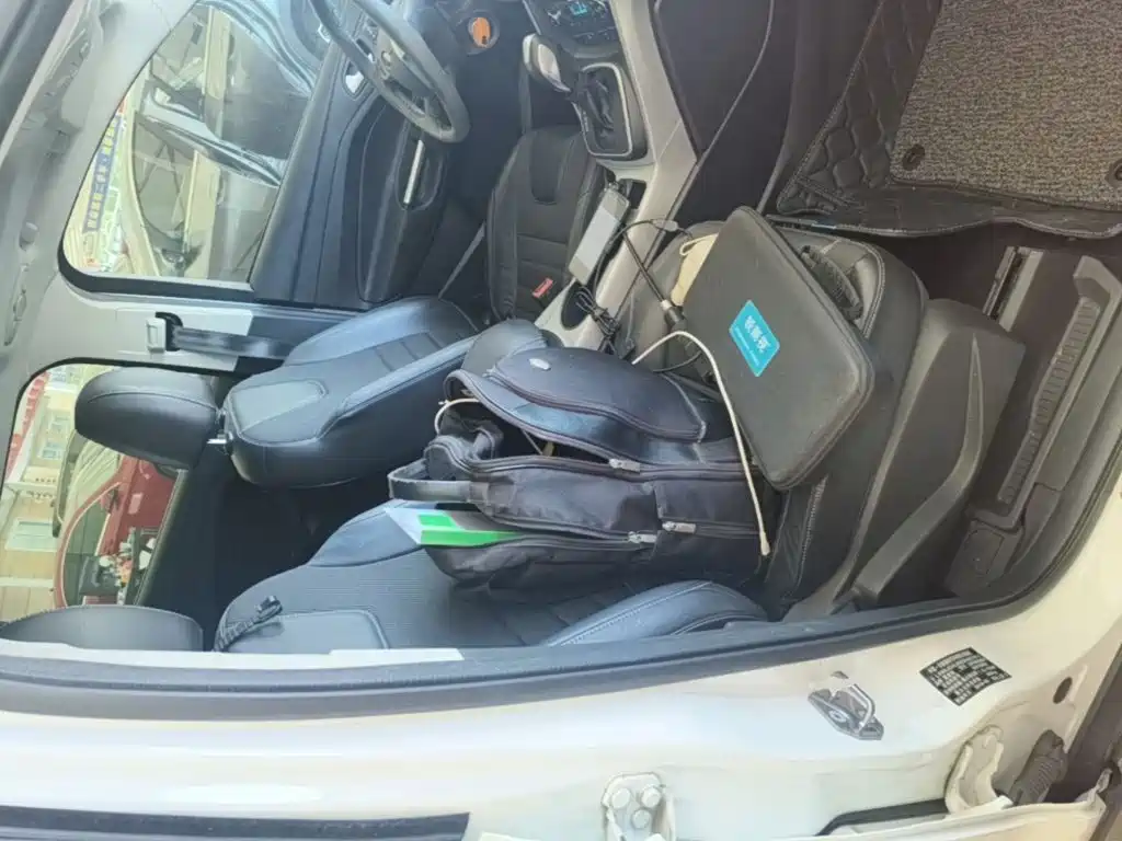 Ford Kuga — миниатюра 25