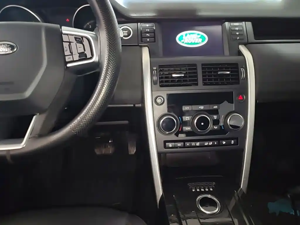 Land Rover Discovery Sport — миниатюра 10