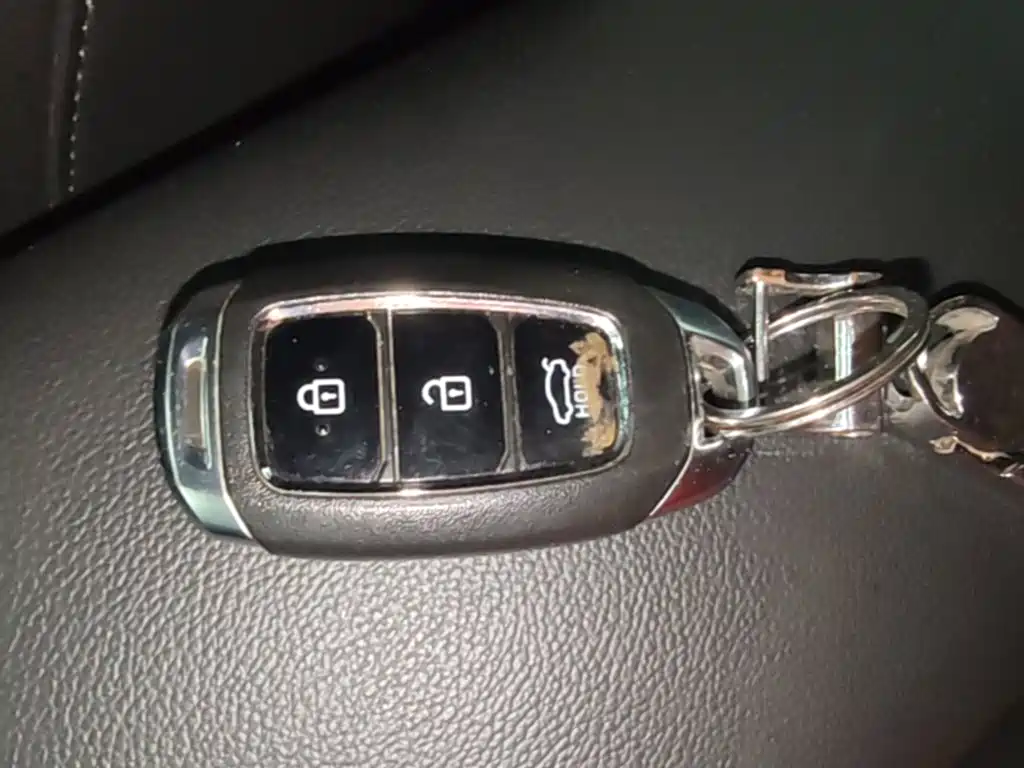 Hyundai Elantra — миниатюра 9