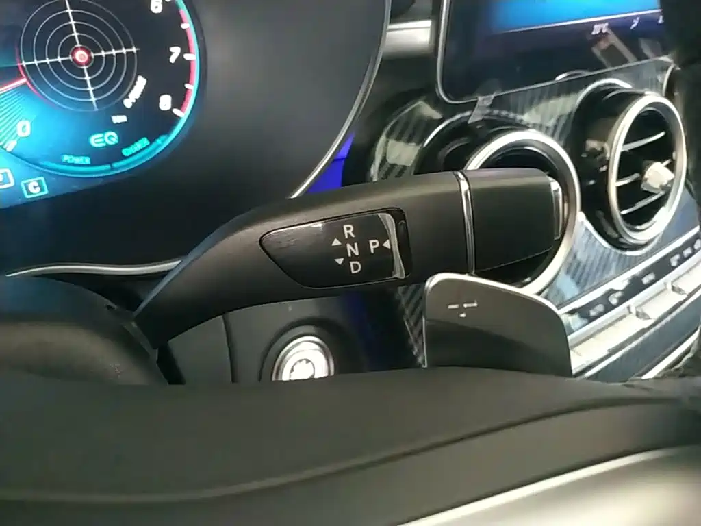 Mercedes-Benz C-Class — миниатюра 14