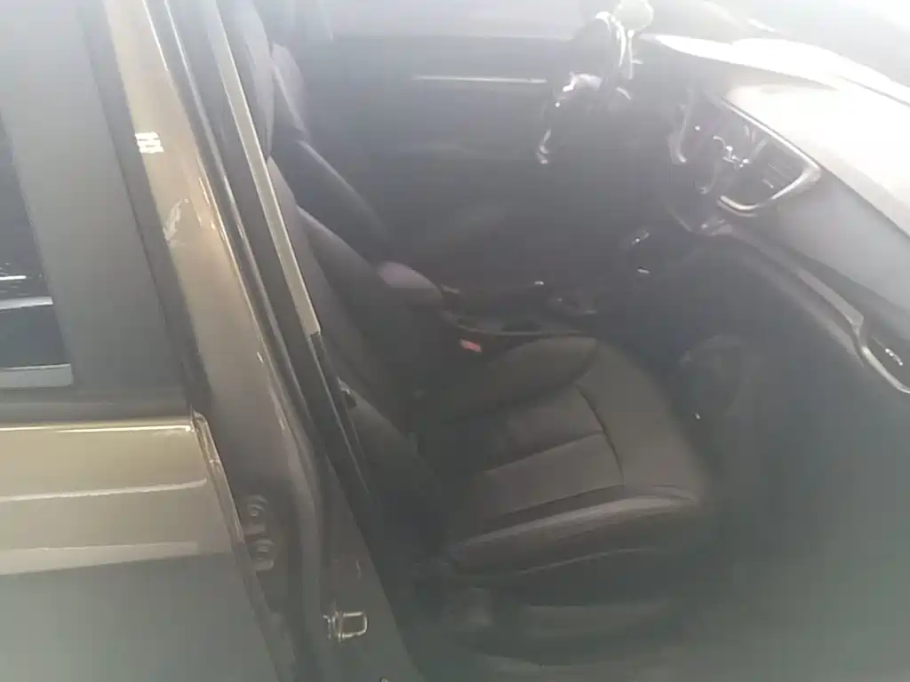 Buick Excelle — миниатюра 25