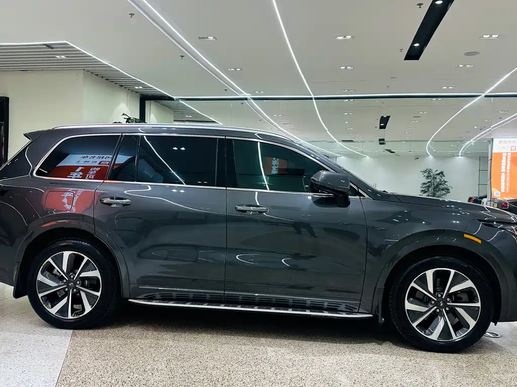 Li Auto Li ONE — миниатюра 4