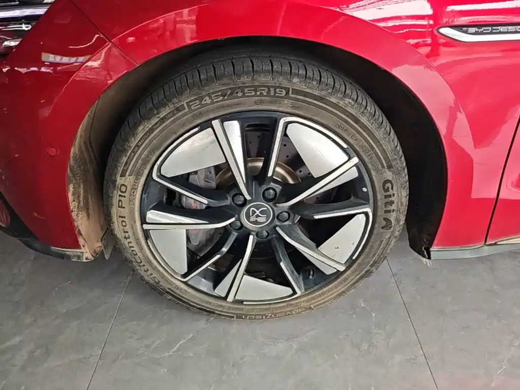 BYD Han — миниатюра 23