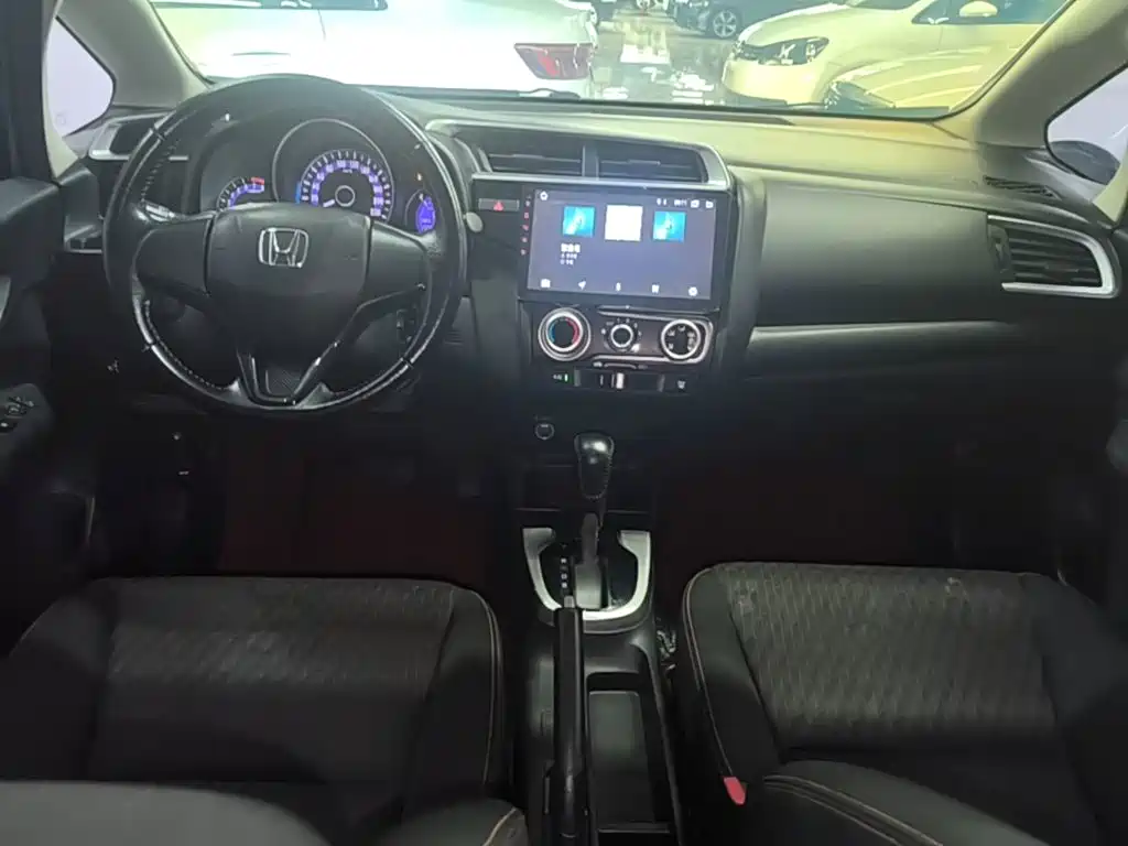 Honda Fit — миниатюра 10
