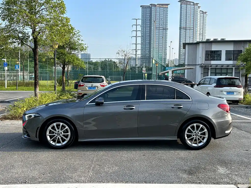 Mercedes-Benz A-Class — миниатюра 4