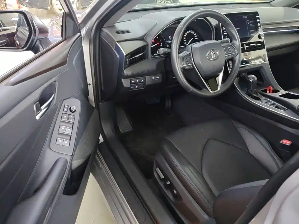 Toyota Avalon — миниатюра 16