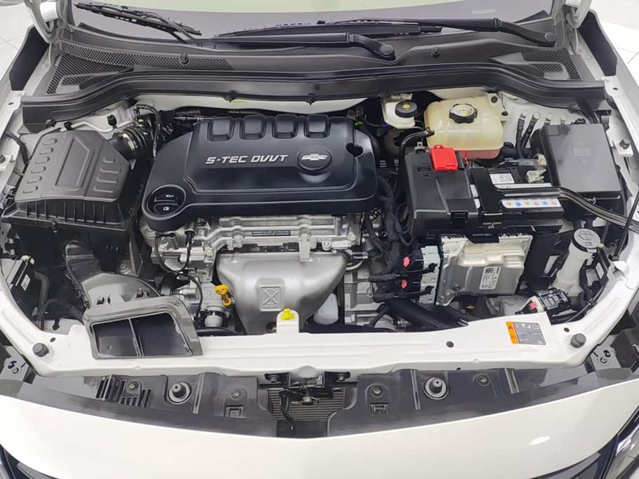 Chevrolet Monza 1.5 л 2025 г. Белый, пробег 11000 км