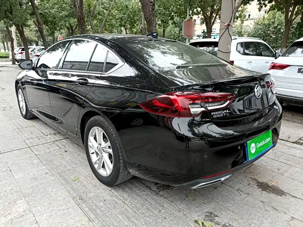 Buick Regal — миниатюра 5