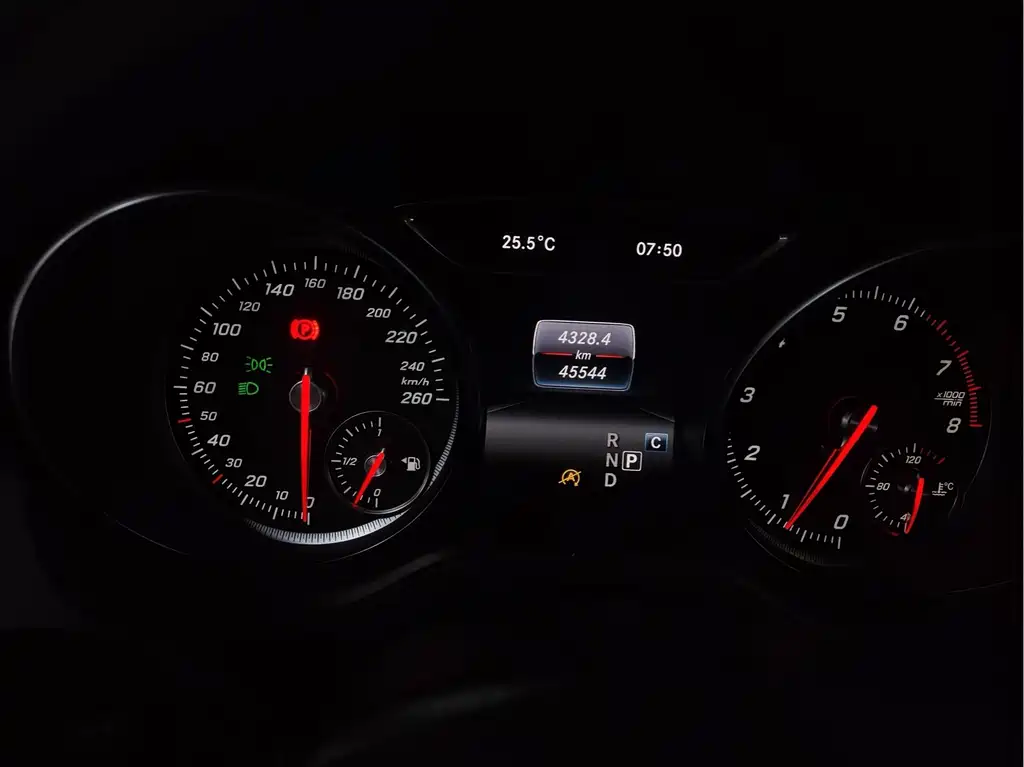 Mercedes-Benz GLA — миниатюра 4