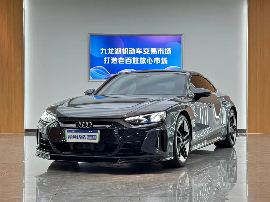 Audi e-tron GT 2024