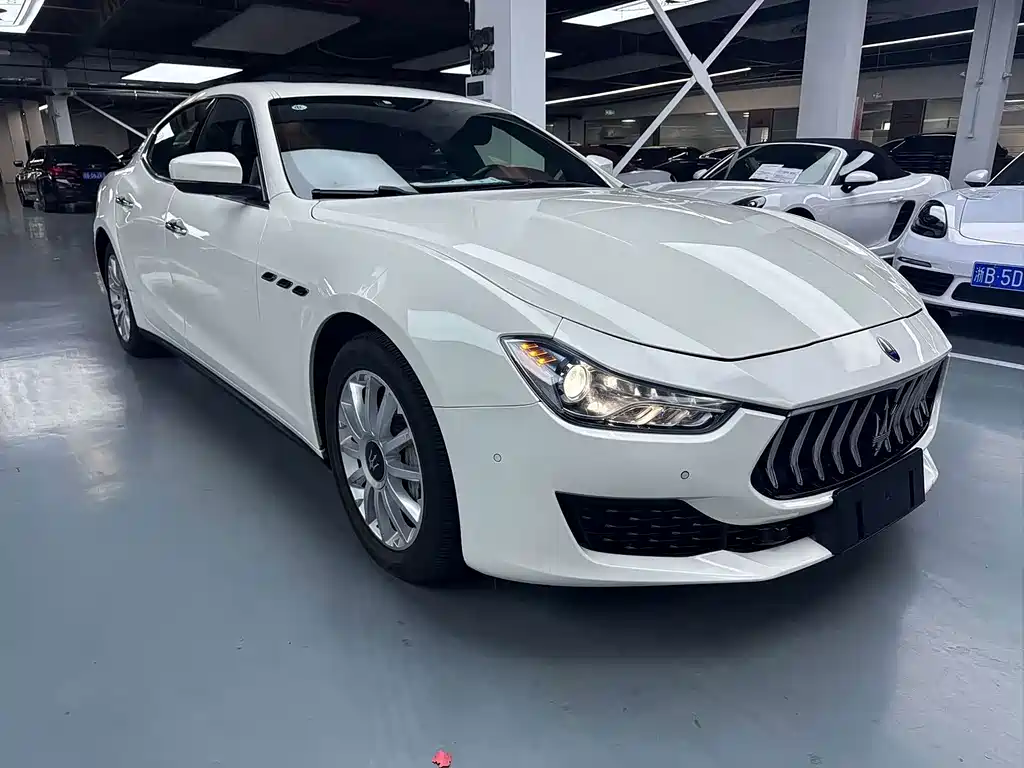 Maserati Ghibli — миниатюра 3