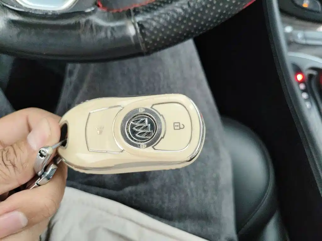 Buick Envision Plus — миниатюра 12