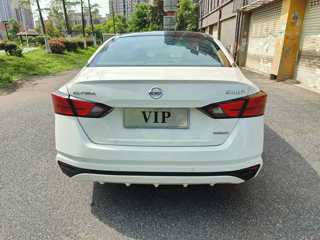 Nissan Teana — миниатюра 8