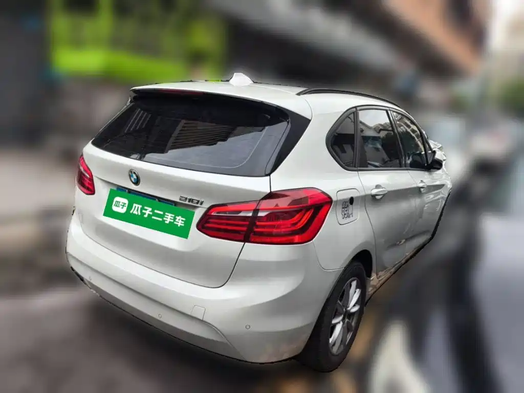 BMW 2 Series Active Tourer — миниатюра 4