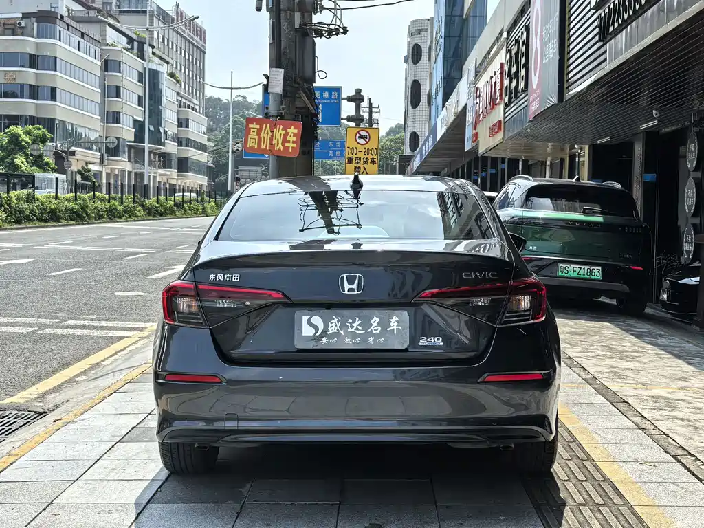 Honda Civic — миниатюра 5