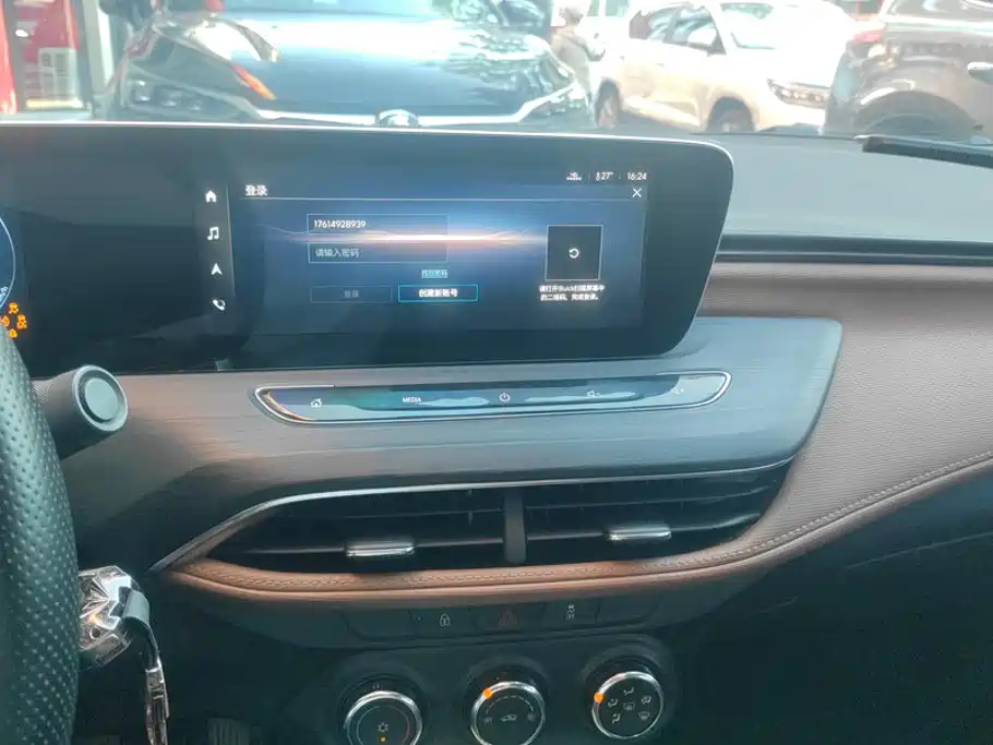 Buick Verano — миниатюра 13