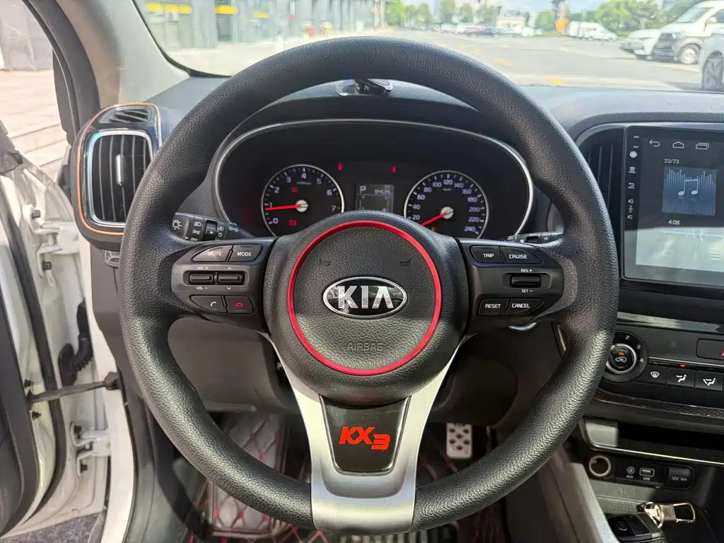 Kia KX3 — миниатюра 8