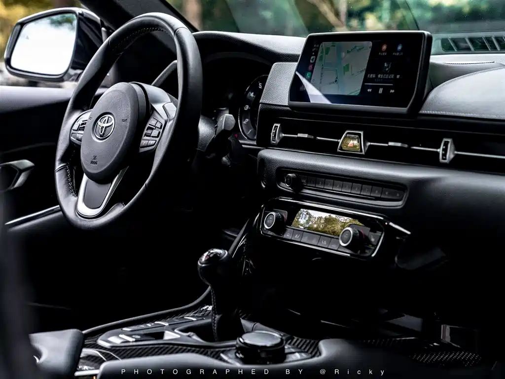 Toyota Supra — миниатюра 4
