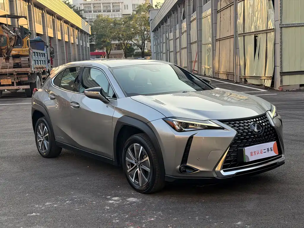 Lexus UX New Energy — миниатюра 3