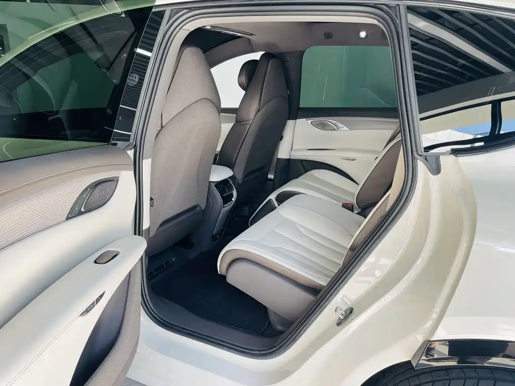 ZHIJI AUTOMOBILE ZHIJI LS7