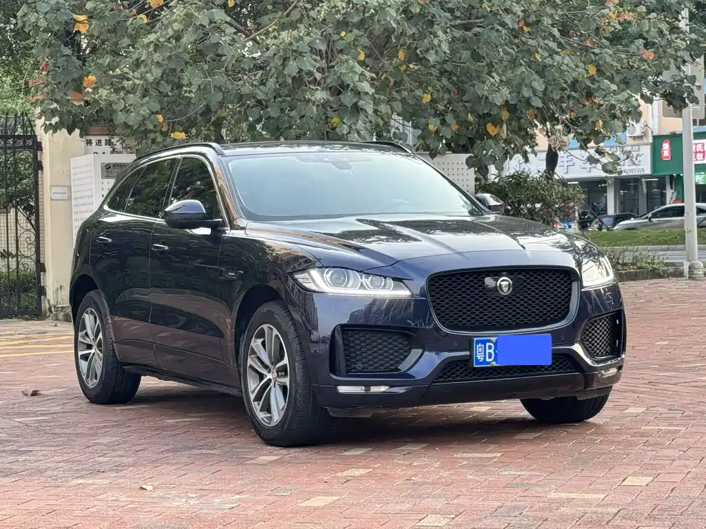 Jaguar F-PACE — миниатюра 3