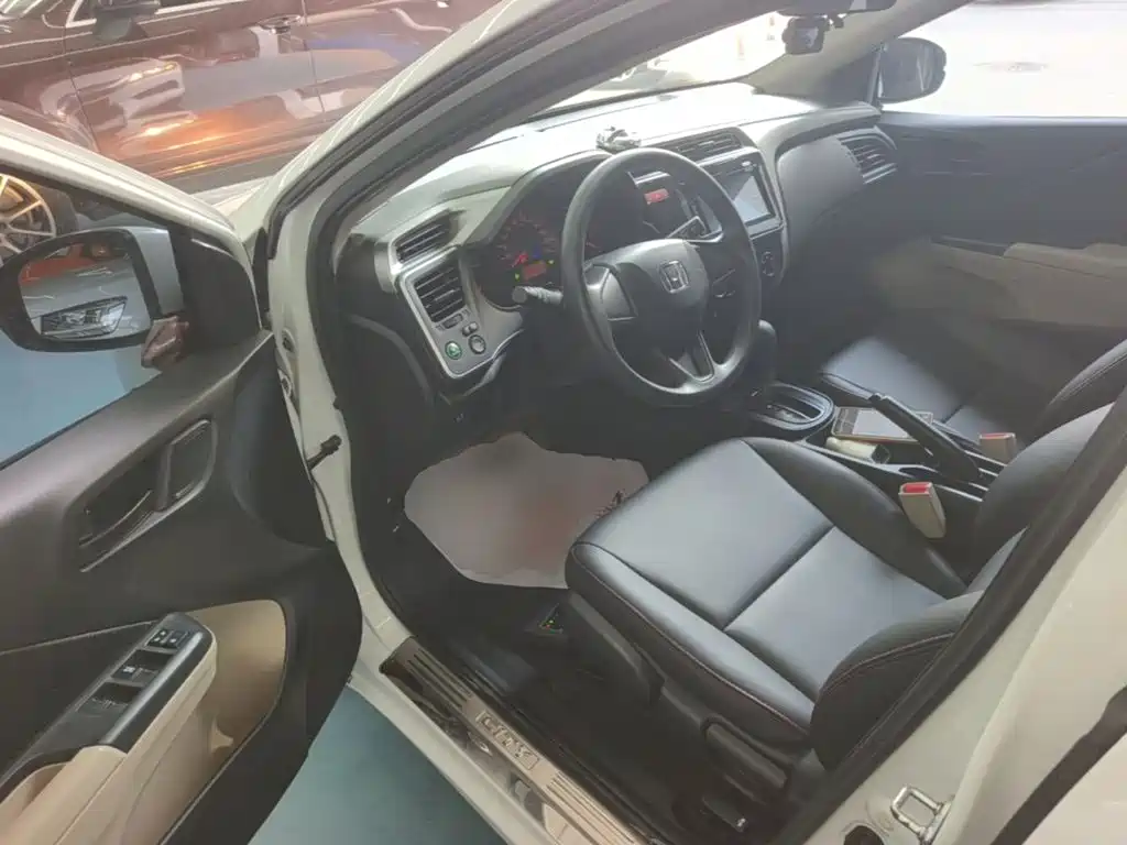 Honda City — миниатюра 16
