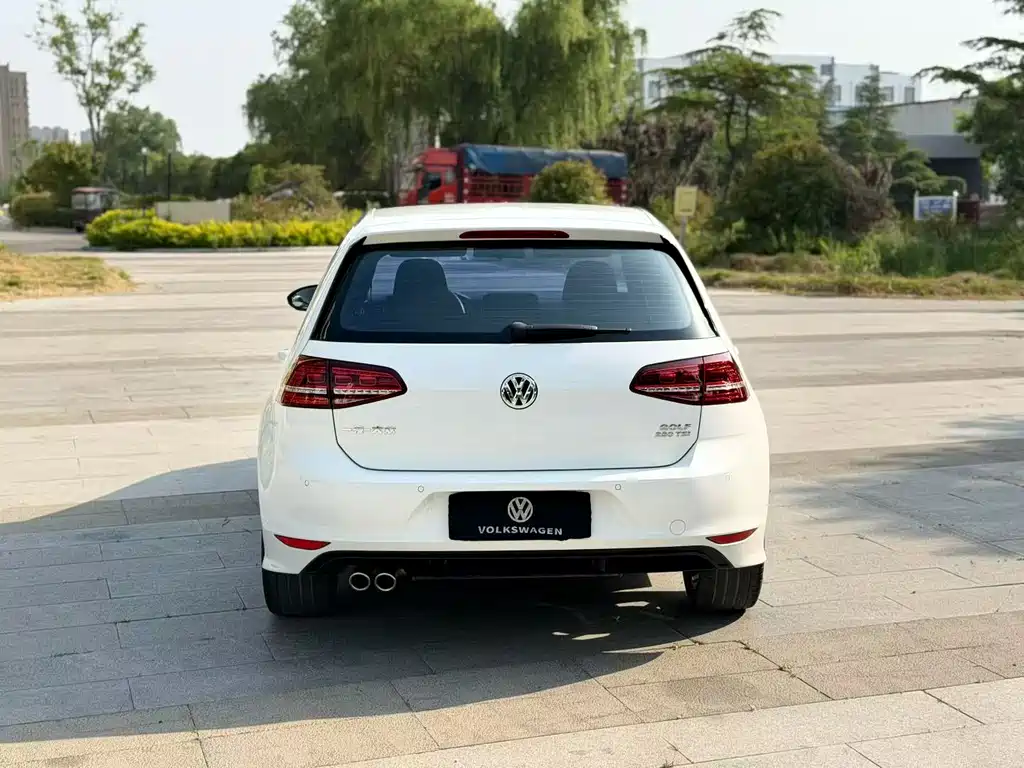 Volkswagen Golf — миниатюра 8