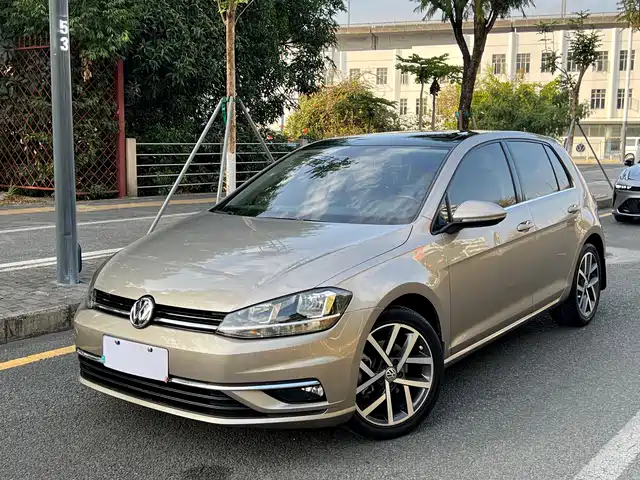 volkswagen golf