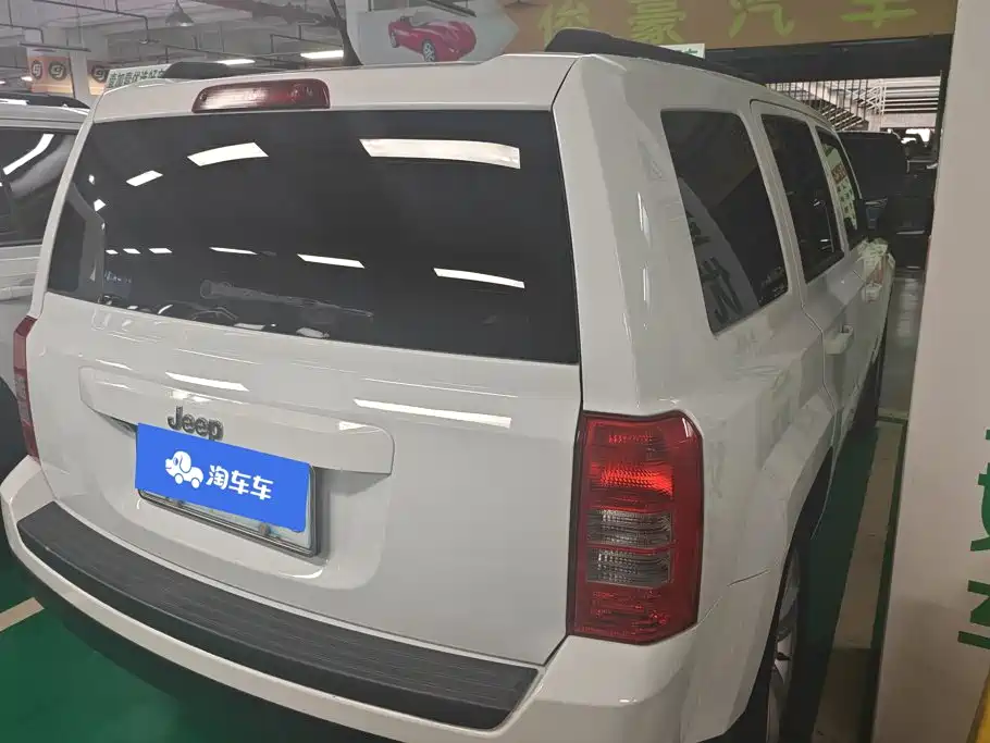 Jeep Patriot — миниатюра 3