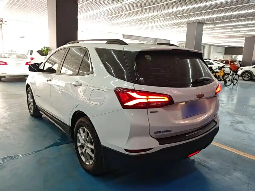 Chevrolet Equinox — миниатюра 5