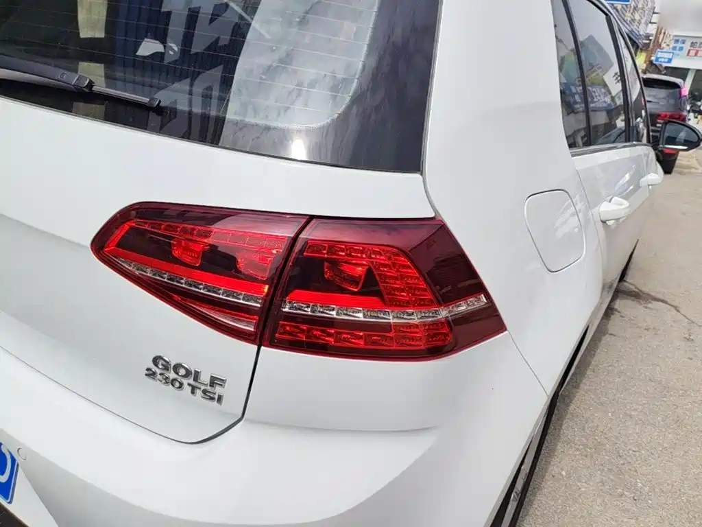 Volkswagen Golf — миниатюра 8