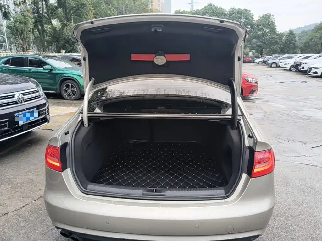 Audi A4L — миниатюра 19