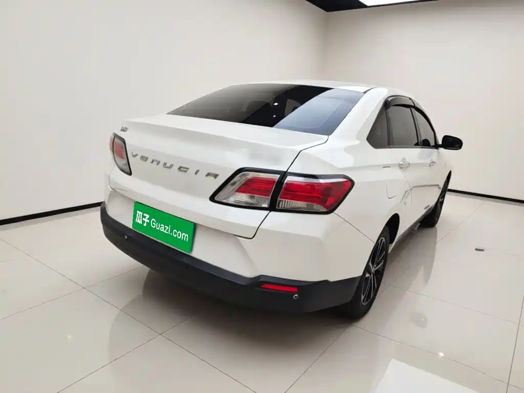 Venucia D60 — миниатюра 4