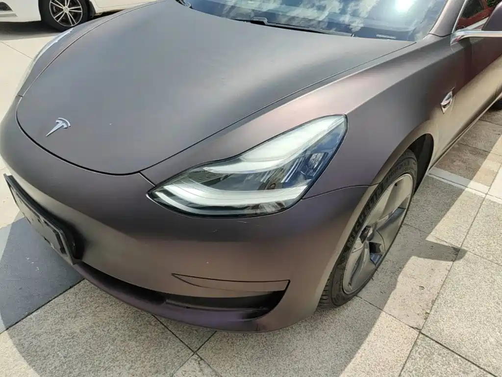 Tesla Model 3 — миниатюра 24
