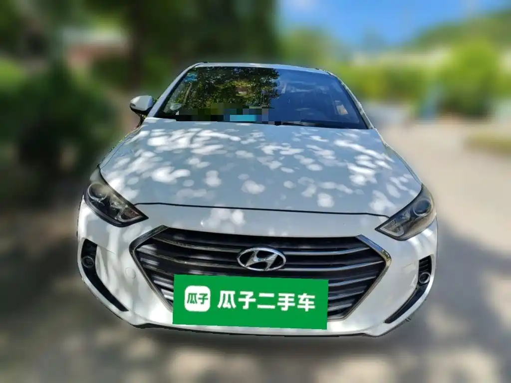 Hyundai Elantra — миниатюра 23